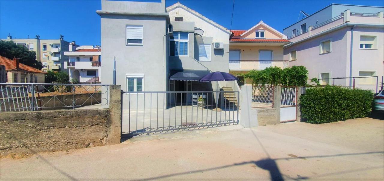 Apartment Fain - Private Parking زادار المظهر الخارجي الصورة